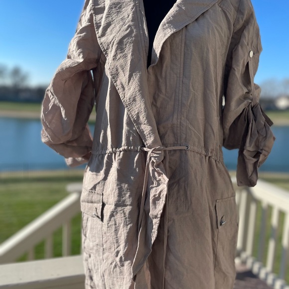 BCBG safari dress - Picture 3 of 8